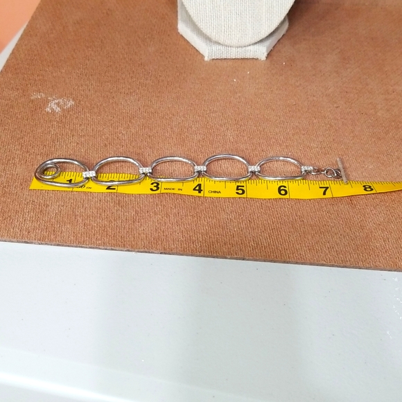 5/$25🌴Silver Colored Hardware Links with Swarovski Crystal Bracelet - Picture 4 of 4